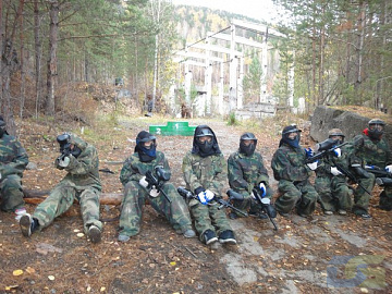 6Б класс. Поездка на игру в пейнтбол-7
