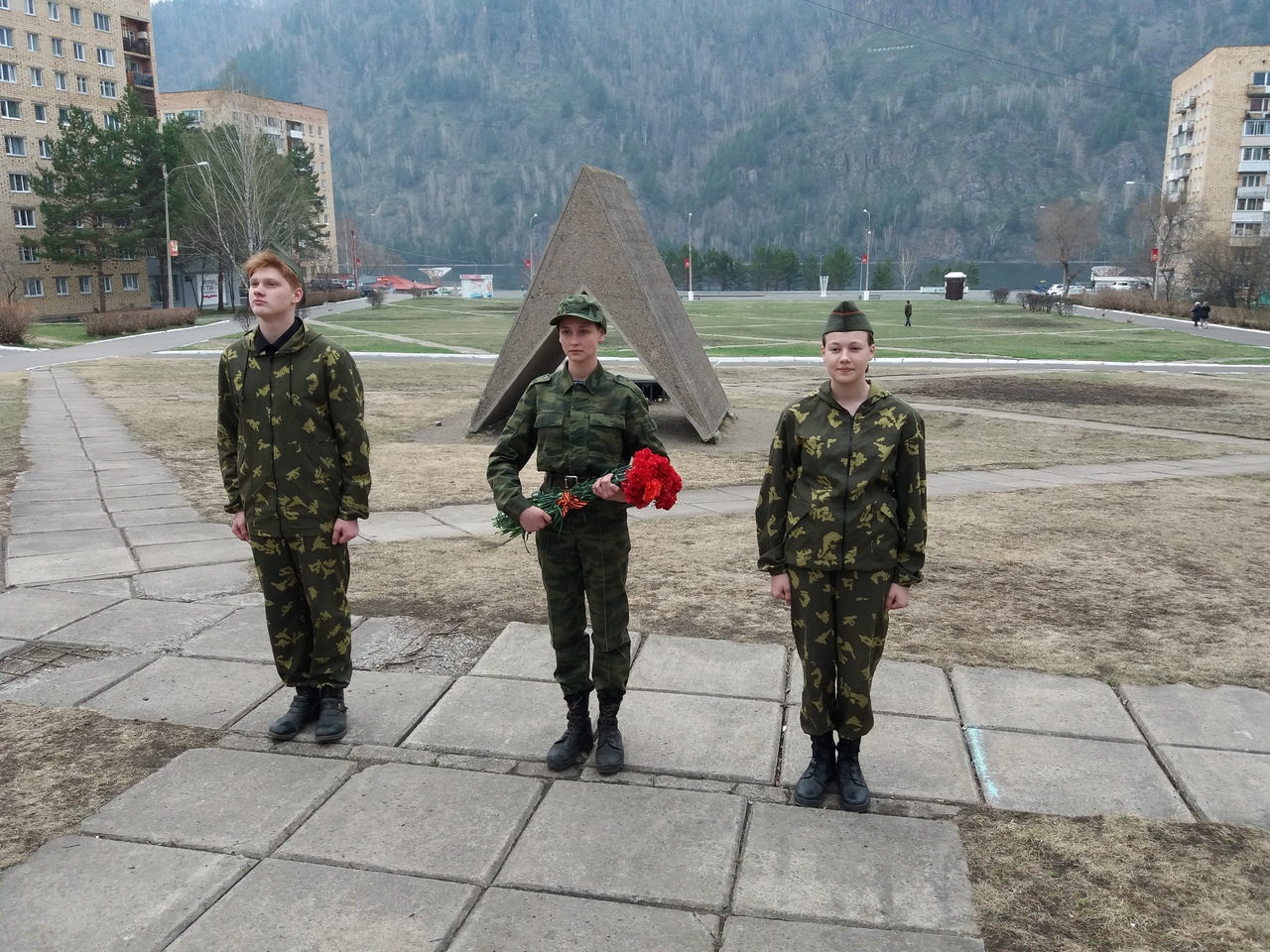 Возложение цветов
